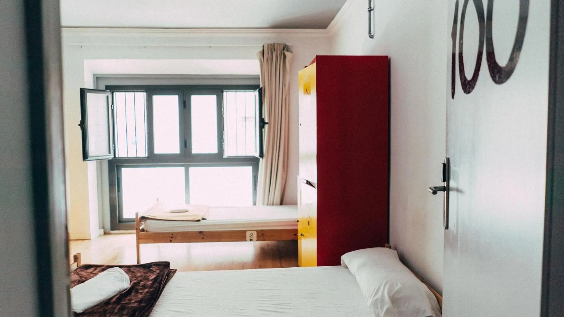 Black Swan Hostel Barcelona 0*,  Espanha