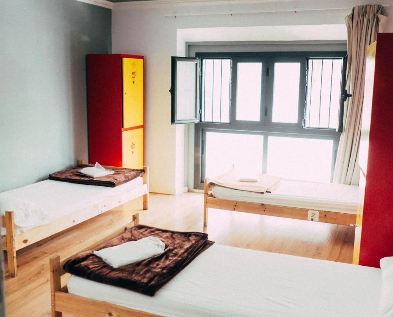 Black Swan Hostel Barcelona