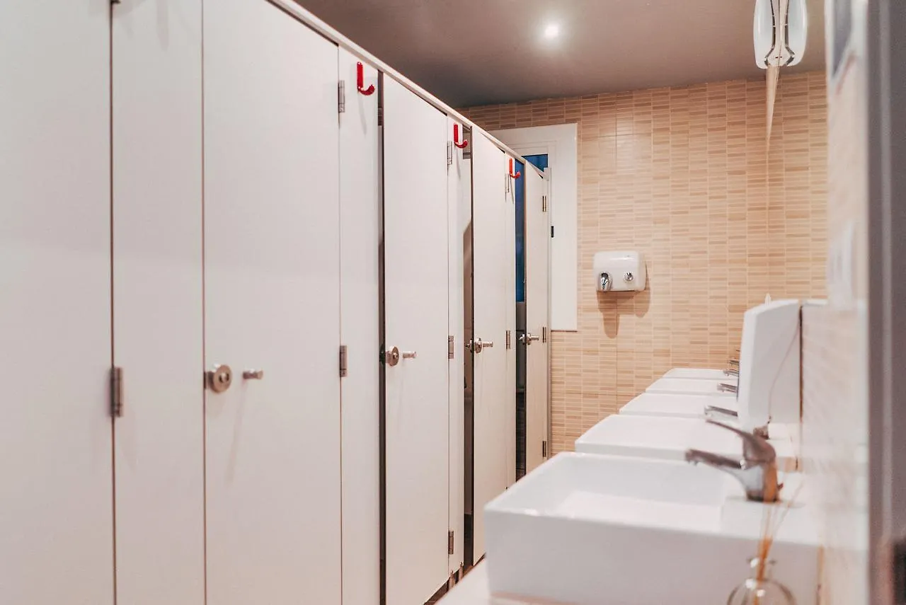 Black Swan Hostel Barcelona