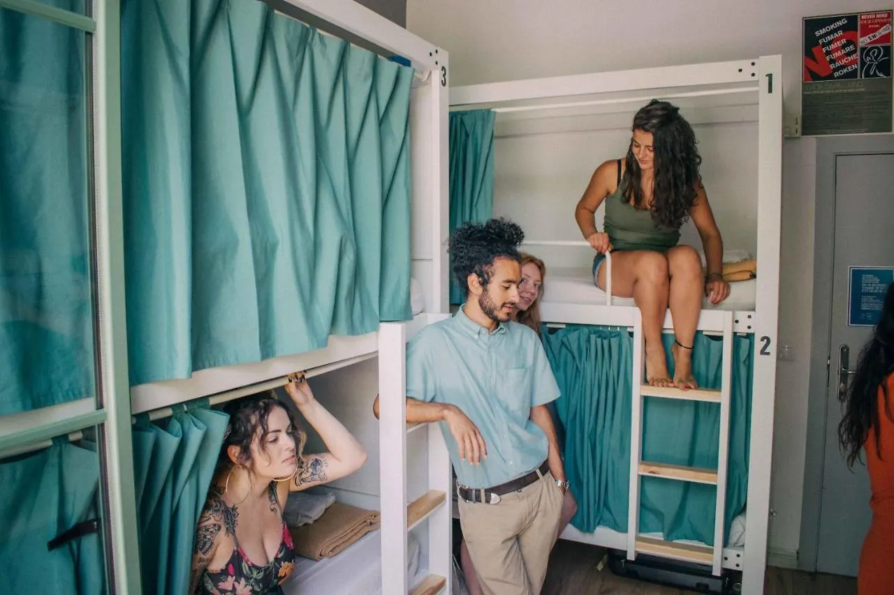 Black Swan Hostel Barcelona